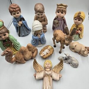 Nativity Set Arnels 1975 Ceramic Christmas Decor Hand Painted 12 Pc 7 inches